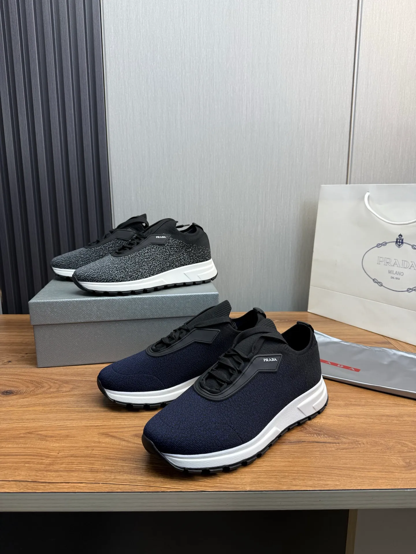 Men's shoes 💰500💰 [PRADA] Men's shoes are popular in the counter, official website is synchronized, 1 high-quality shipment ✔️Original fly-woven cowhide + cowhide lining, original original bottom, 38-45 (45 customized, non-refundable)
